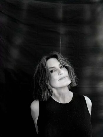 Full leaked Mariska hargitay private photo