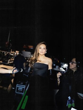 Full leaked Mariska hargitay private photo