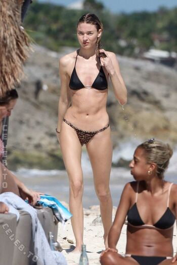 Full leaked Martha hunt page private onlyfans photo