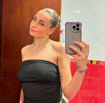 Full leaked Martiibu private onlyfans photo