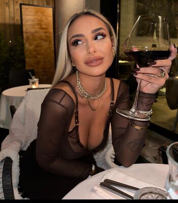 Full leaked Martina bandi page private photo