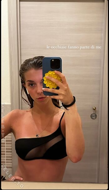 Full leaked Martina dell private photo