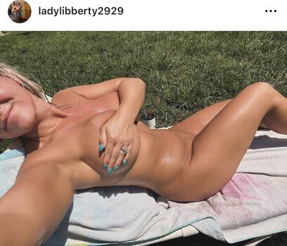 Full leaked Martumartin private photo