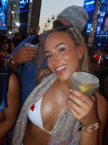 Full leaked Mary canterbury private photo