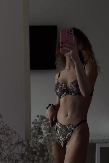 Full leaked Mary lvk private onlyfans photo