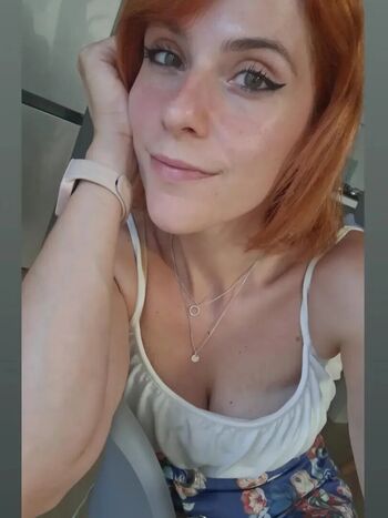 mary_mayfair_