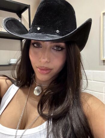 Full leaked Maryamazinani private photo