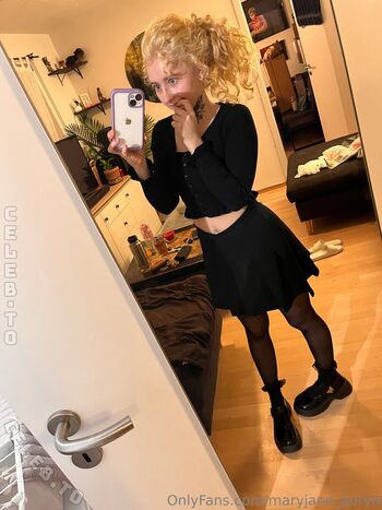 MaryjaneAuryn