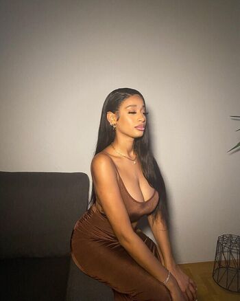 Full leaked Maryyyxlo page private photo