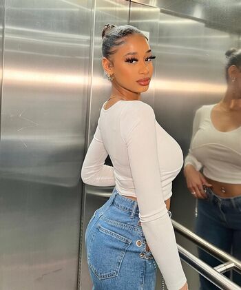 Full leaked Maryyyxlo page private photo