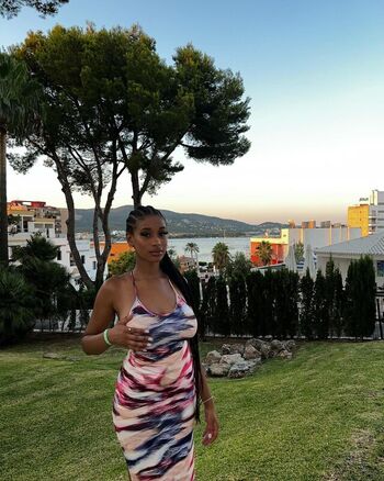 Full leaked Maryyyxlo page private photo