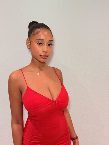 Full leaked Maryyyxlo private photo