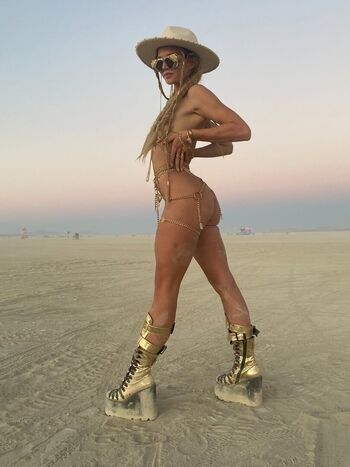 Full leaked Marzzzz page private photo