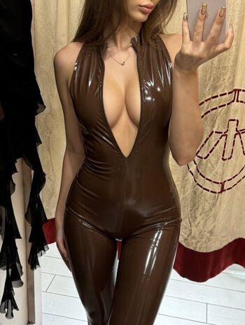 Full leaked Mashamirt page private onlyfans photo