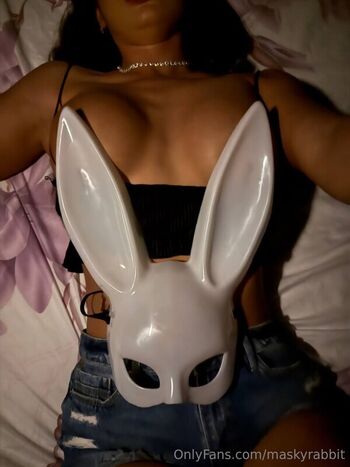 Full leaked Maskyrabbit private photo