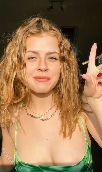 Full leaked Mathilda mkh private onlyfans photo