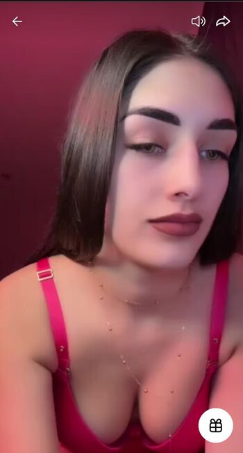 Full leaked Matilda  m darya page private onlyfans photo
