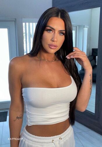 Full leaked Mattielynnbreaux private onlyfans photo