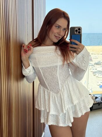 Full leaked Mature women private onlyfans photo