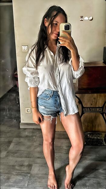 Full leaked Maurine ribeiro private photo