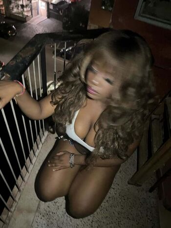 Full leaked Maxikyss private onlyfans photo