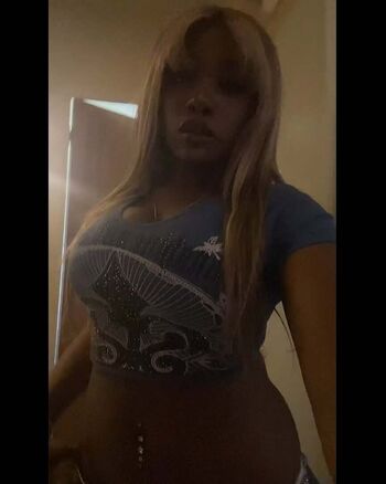 Full leaked Maxikyss private onlyfans photo