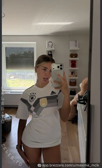 Full leaked Maxima mclk page private photo