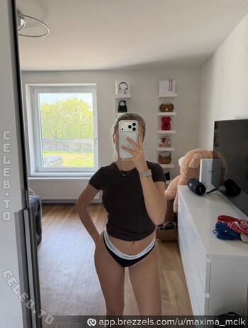 Full leaked Maxima mclk page private photo