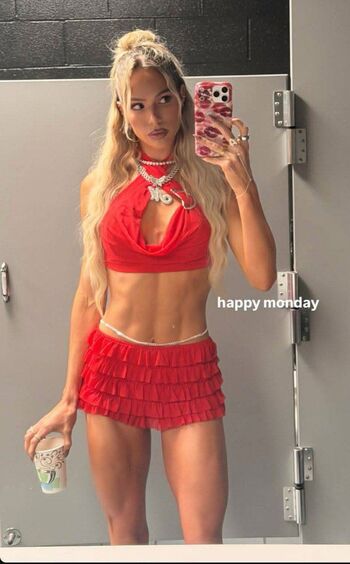 Maxxine Dupri