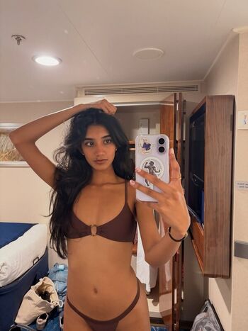 Full leaked Maya mayanalluri private photo