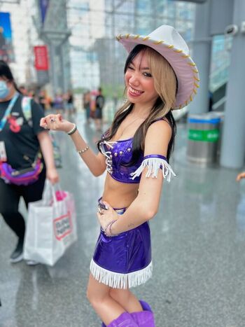 Full leaked Maybebaylee private photo