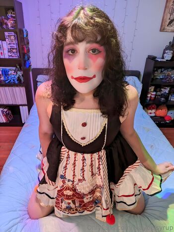 Full leaked Maybelsyrup private photo