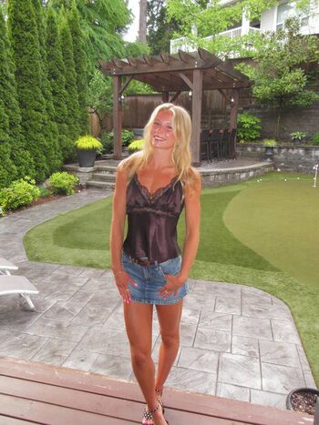 Full leaked Maycen slater private photo