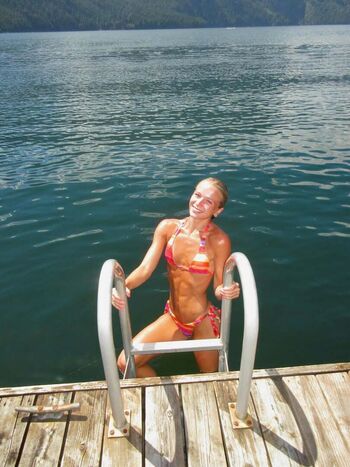 Full leaked Maycen slater private photo