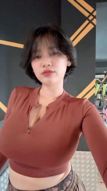 Full leaked Mba yor private onlyfans photo