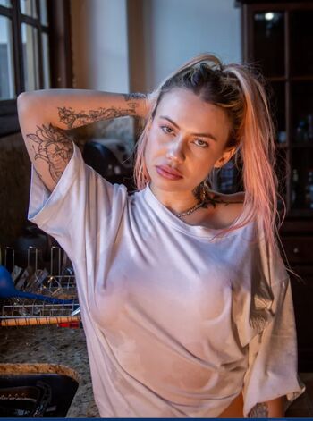 Full leaked Mc erikah page private photo