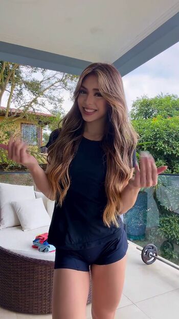 Full leaked Mc melody page private onlyfans photo