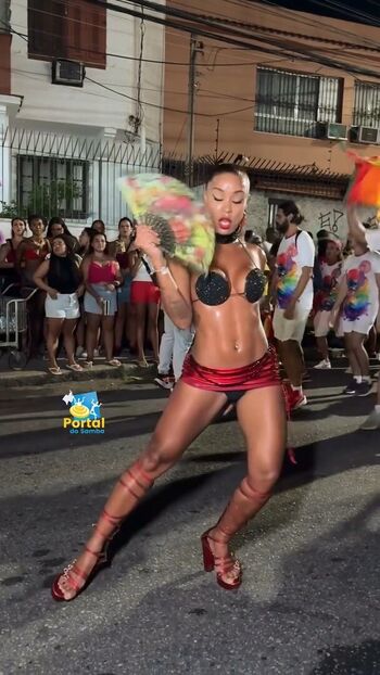 Full leaked Mc rebecca  page private onlyfans photo