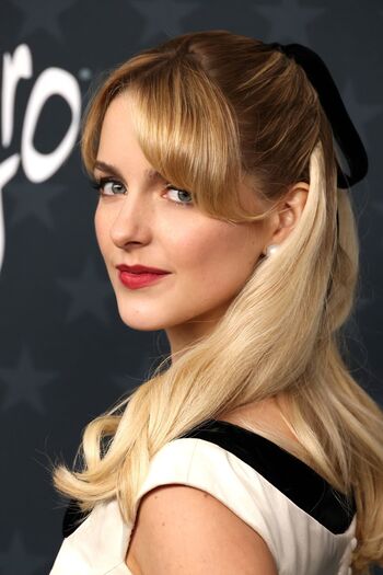 Full leaked Mckenna grace  page private onlyfans photo