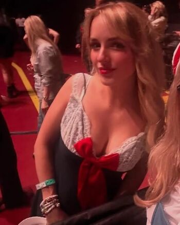 Full leaked Mckenna grace  page private onlyfans photo