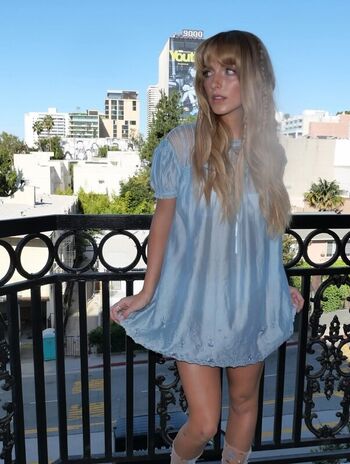 Full leaked Mckenna grace private photo