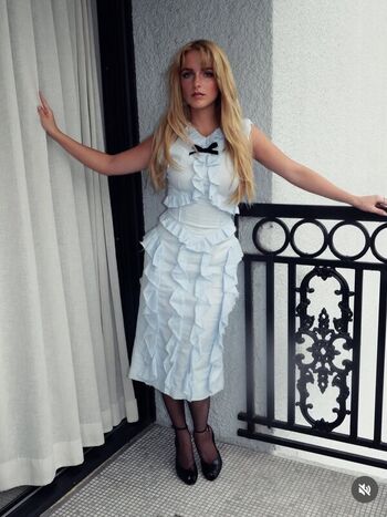 Full leaked Mckenna grace private photo