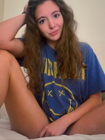 Full leaked Mckenna luna private onlyfans photo