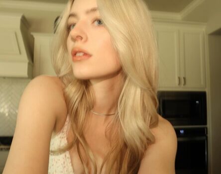 Full leaked Mckennabull page private photo