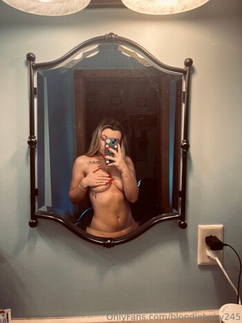 Full leaked Mckenziebb private photo
