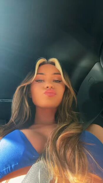 Full leaked Mckinley richards private photo