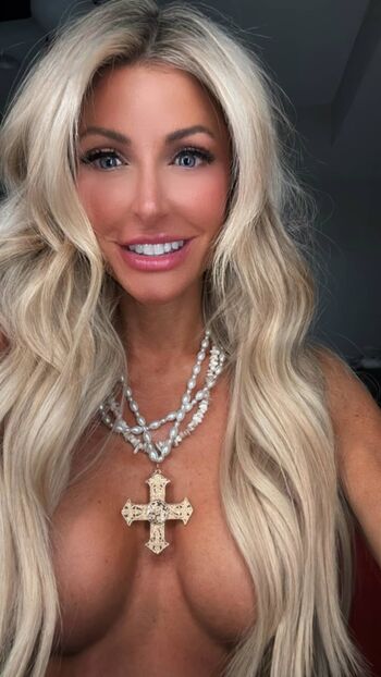 Full leaked Mckinzie roth page private onlyfans photo