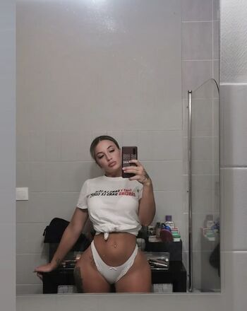 Full leaked Mdoudou private photo