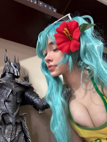 Full leaked Meadinha private onlyfans photo