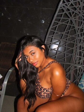 Full leaked Meazenha private onlyfans photo